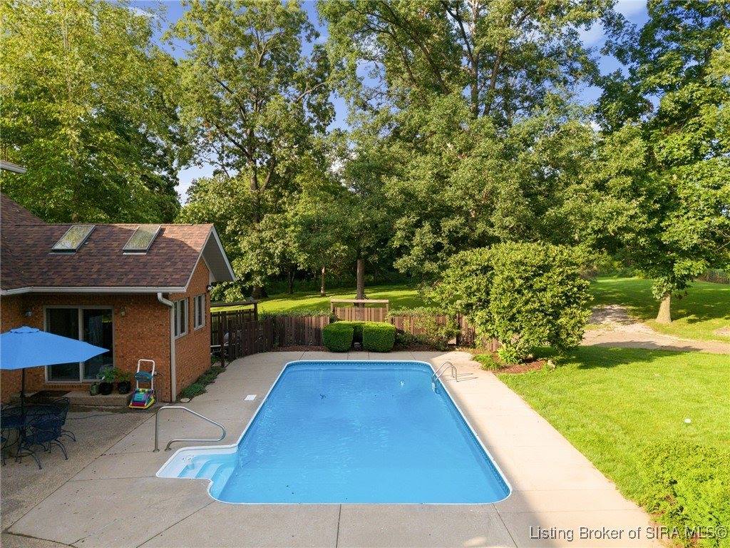 16708 Clapp Road, Otisco, IN 47163