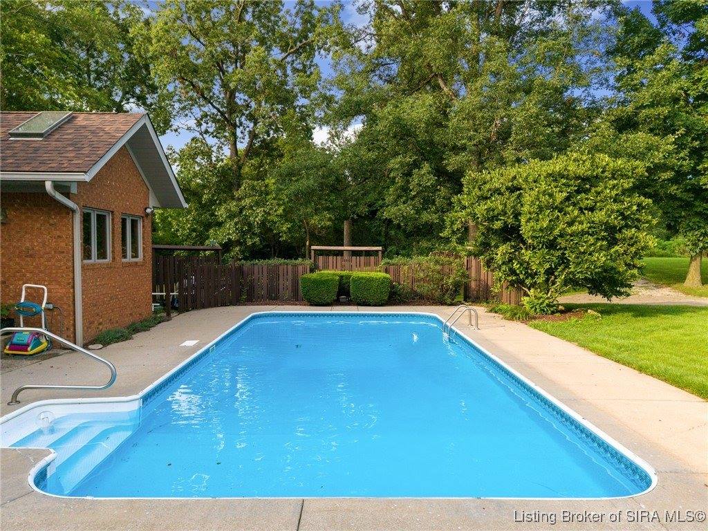 16708 Clapp Road, Otisco, IN 47163