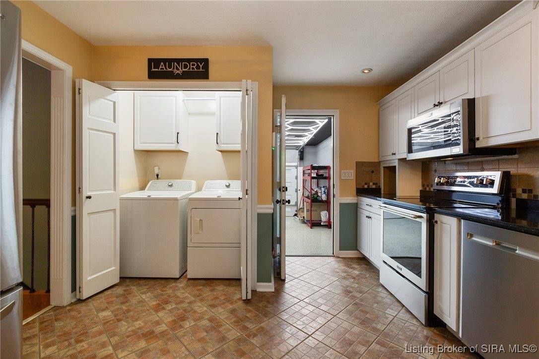 4605 Shadyview Drive, Floyds Knobs, IN 47119