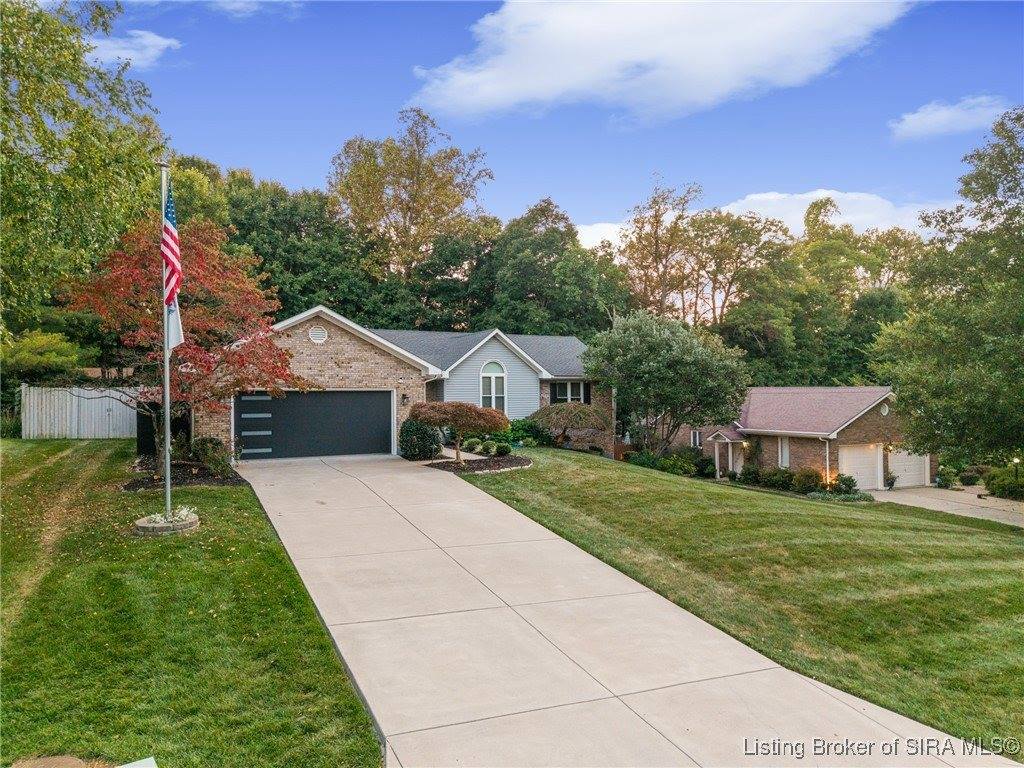 4605 Shadyview Drive, Floyds Knobs, IN 47119