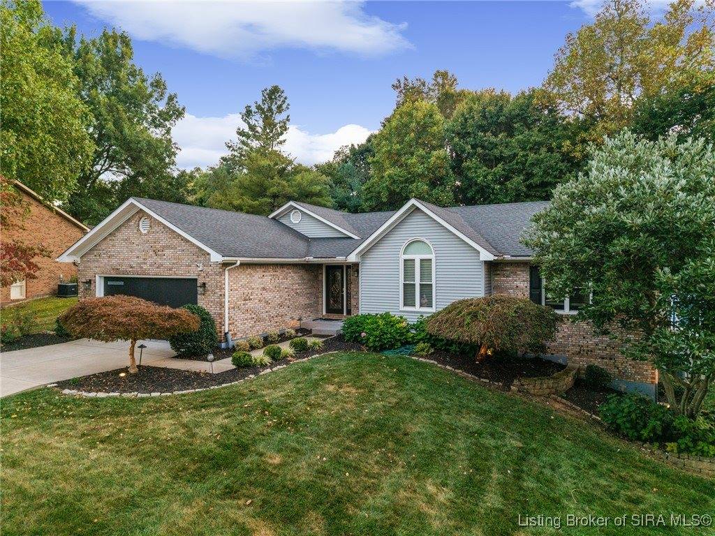 4605 Shadyview Drive, Floyds Knobs, IN 47119