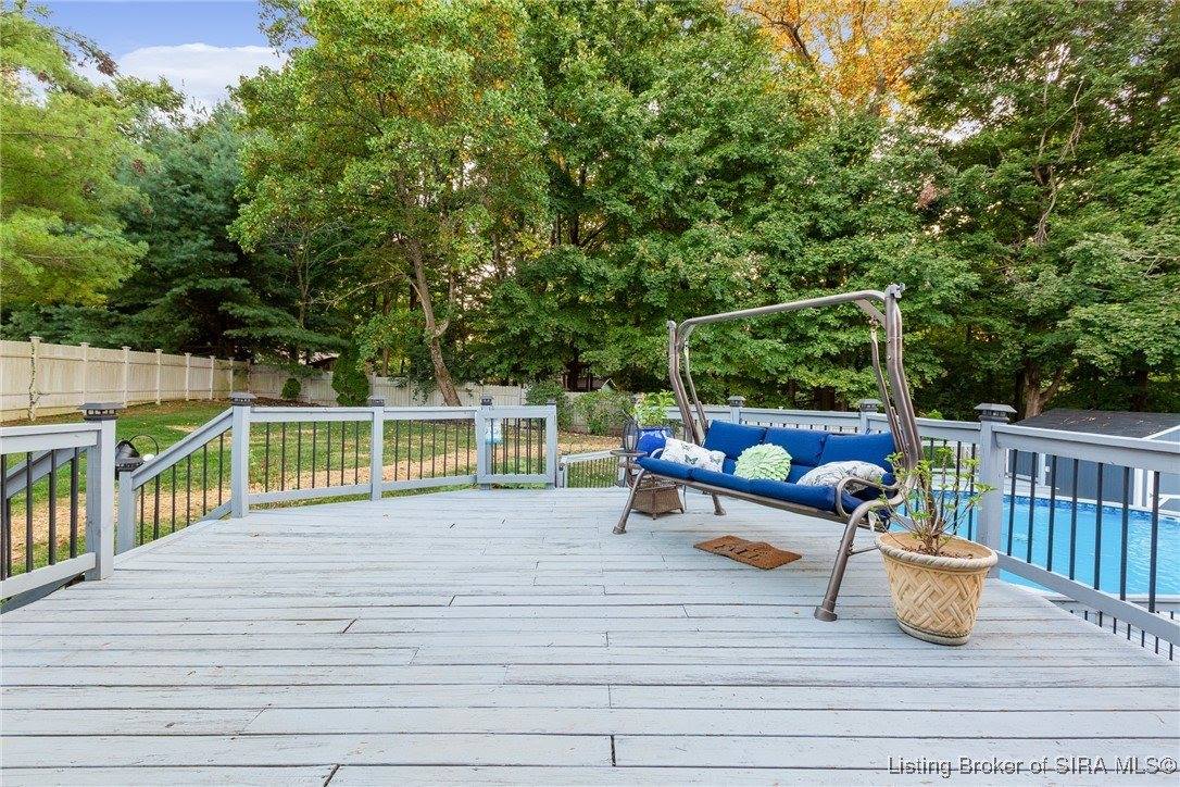 4605 Shadyview Drive, Floyds Knobs, IN 47119