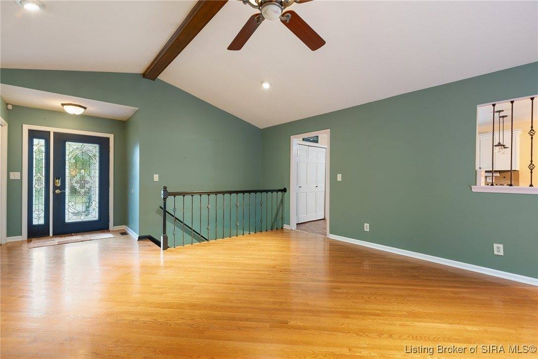 4605 Shadyview Drive, Floyds Knobs, IN 47119