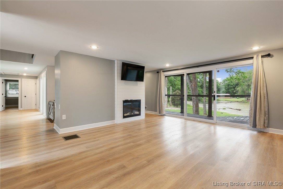 8509 Dillon Road, Charlestown, IN 47111