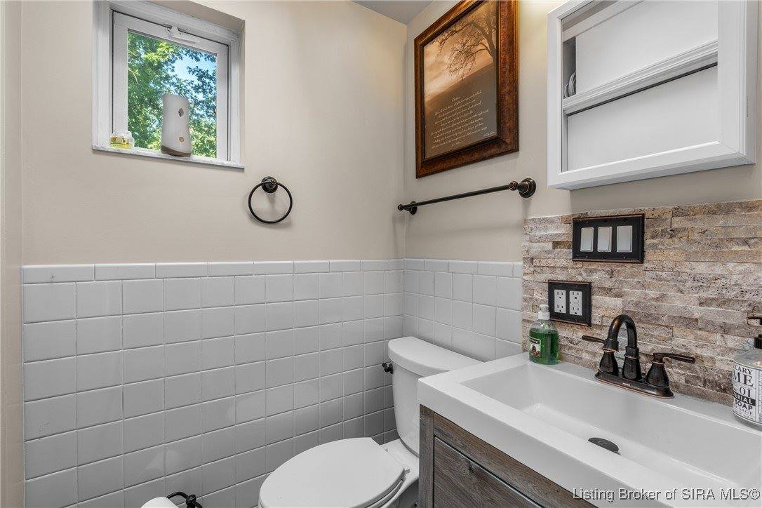 8410 Woodland Road, Charlestown, IN 47111