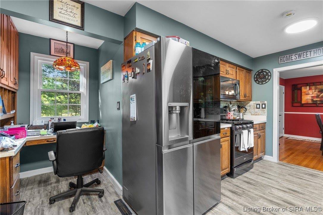 8410 Woodland Road, Charlestown, IN 47111