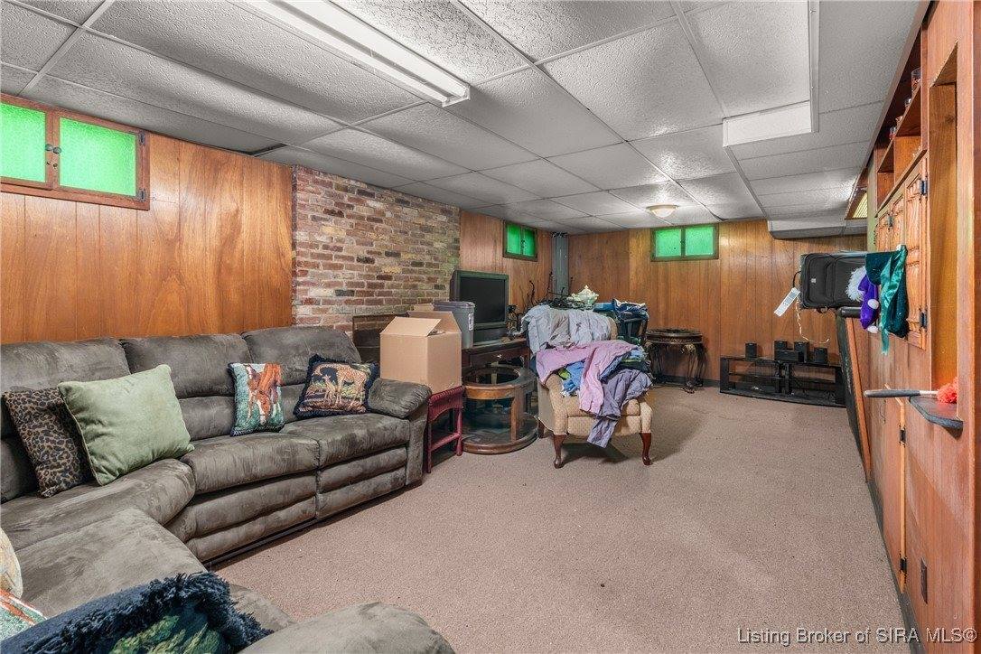 8410 Woodland Road, Charlestown, IN 47111