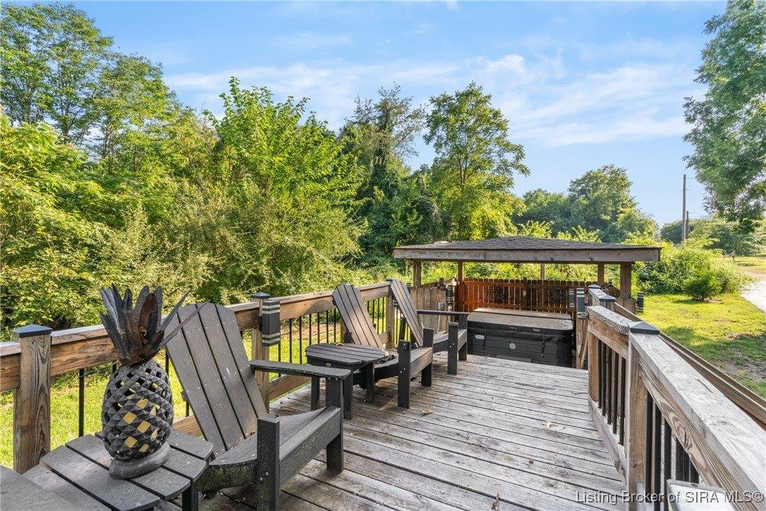 8410 Woodland Road, Charlestown, IN 47111