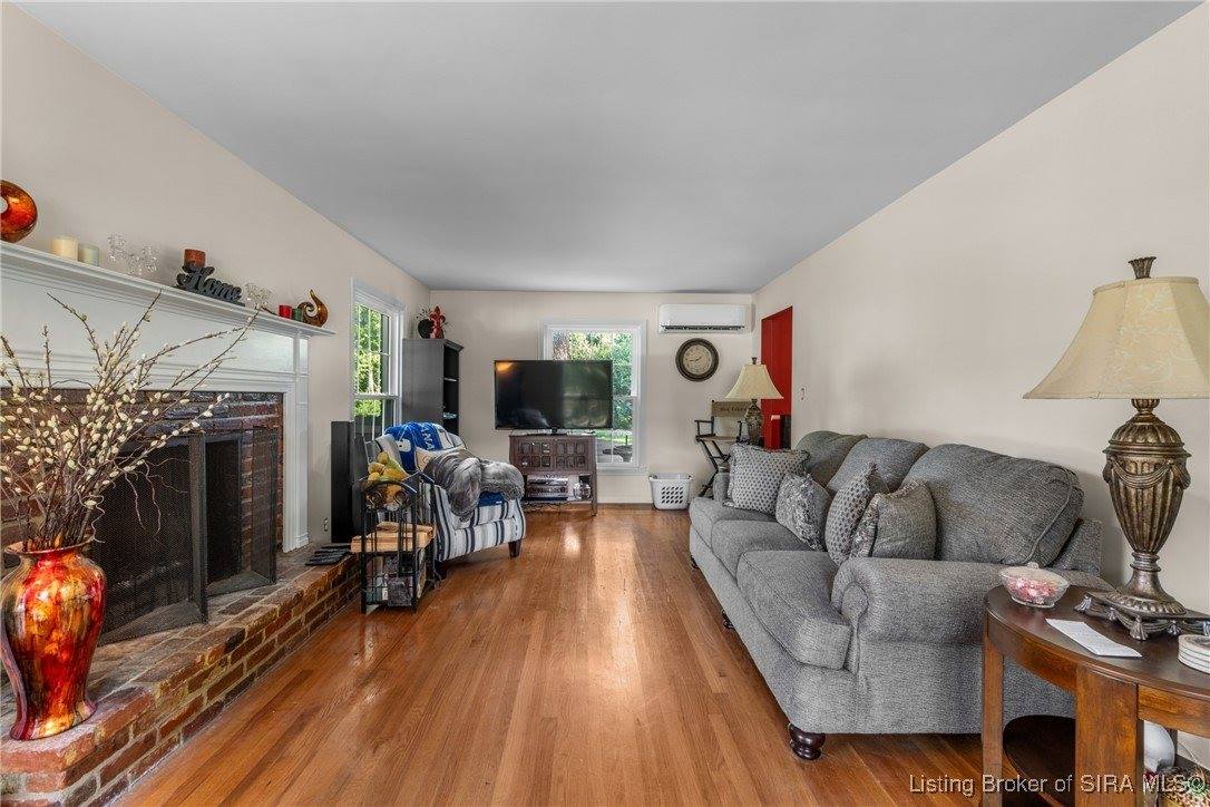 8410 Woodland Road, Charlestown, IN 47111