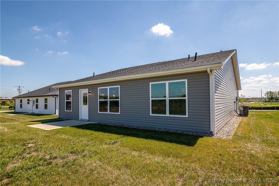 803 Wolf Run Park Boulevard, Jeffersonville, IN 47130