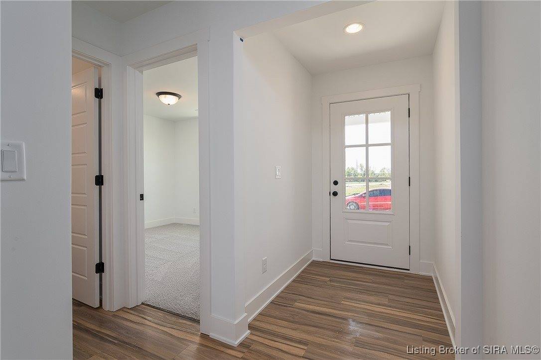 803 Wolf Run Park Boulevard, Jeffersonville, IN 47130