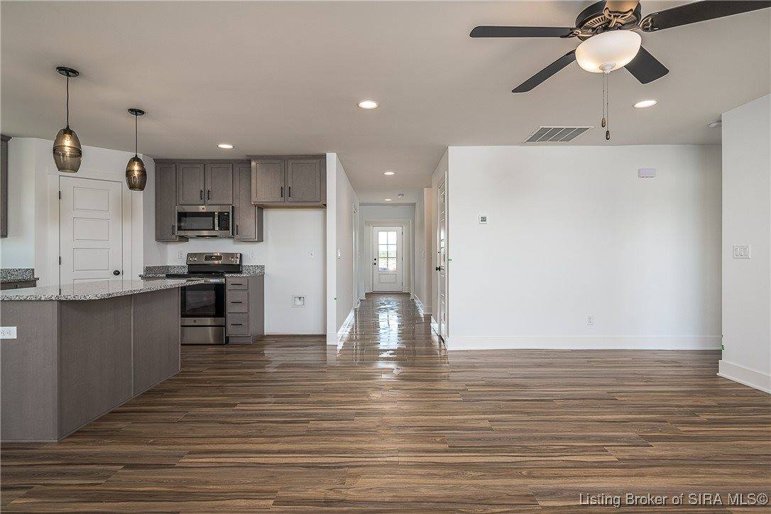 803 Wolf Run Park Boulevard, Jeffersonville, IN 47130