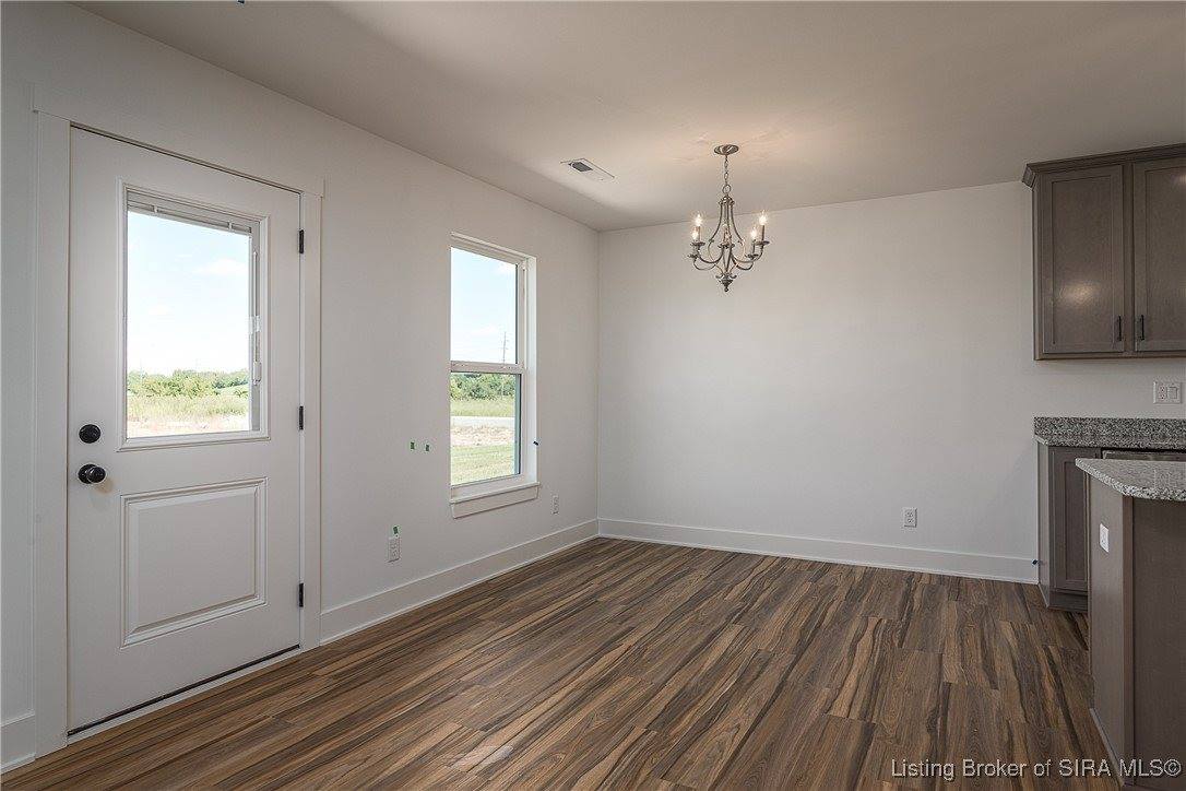 803 Wolf Run Park Boulevard, Jeffersonville, IN 47130