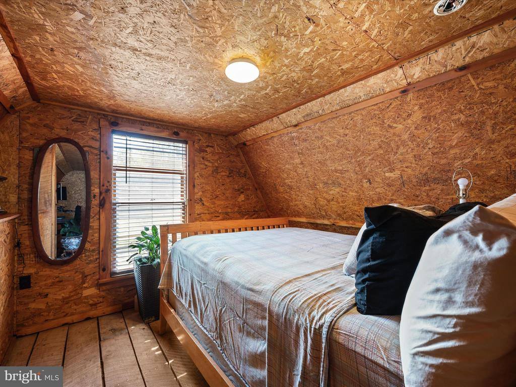 454 Wild Turkey Trail, Augusta, WV 26704