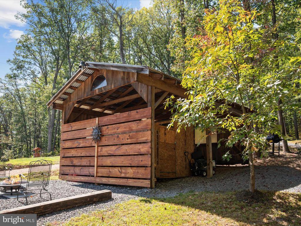 454 Wild Turkey Trail, Augusta, WV 26704