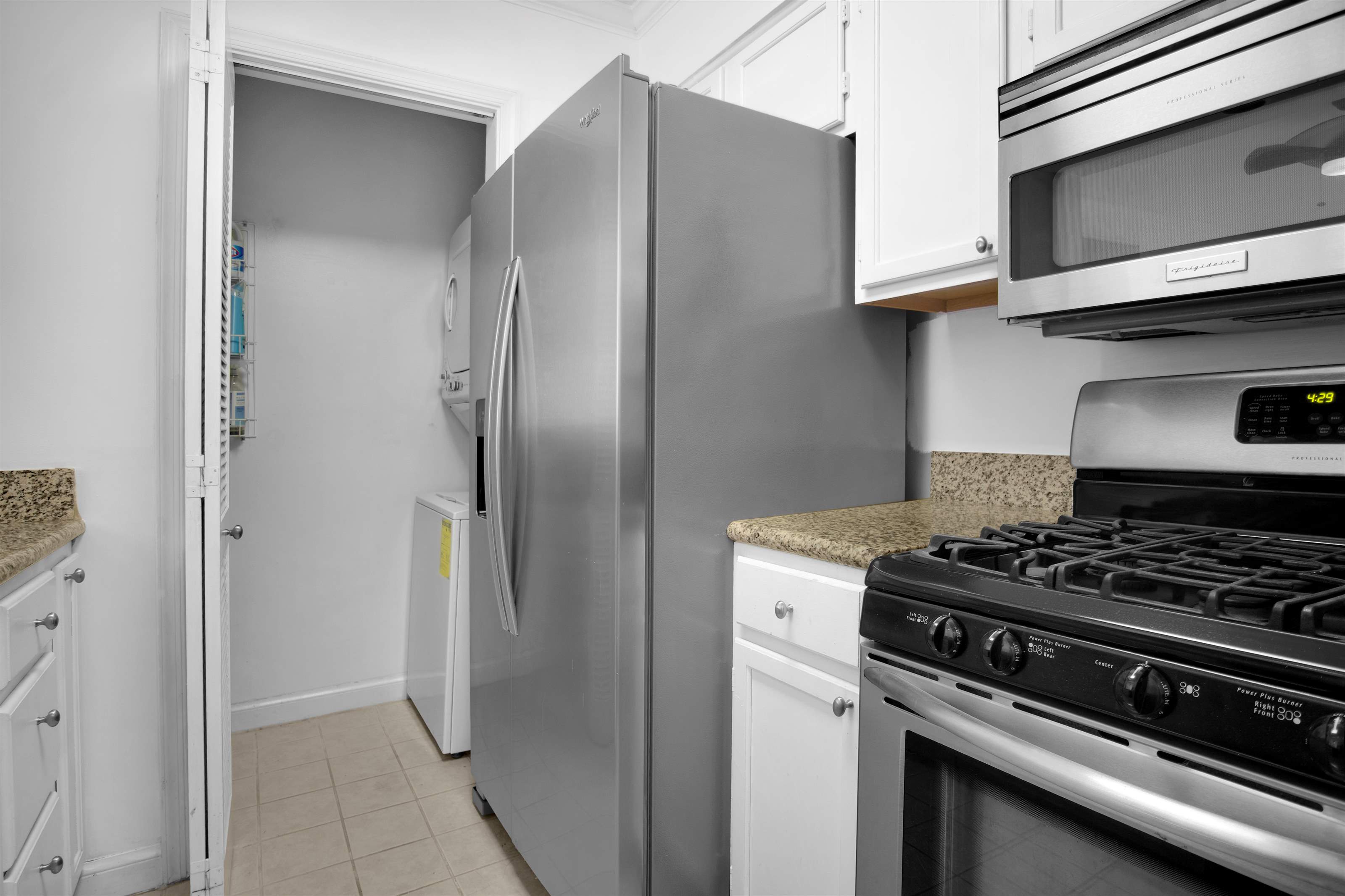 111 High Street, Portsmouth, VA 23704