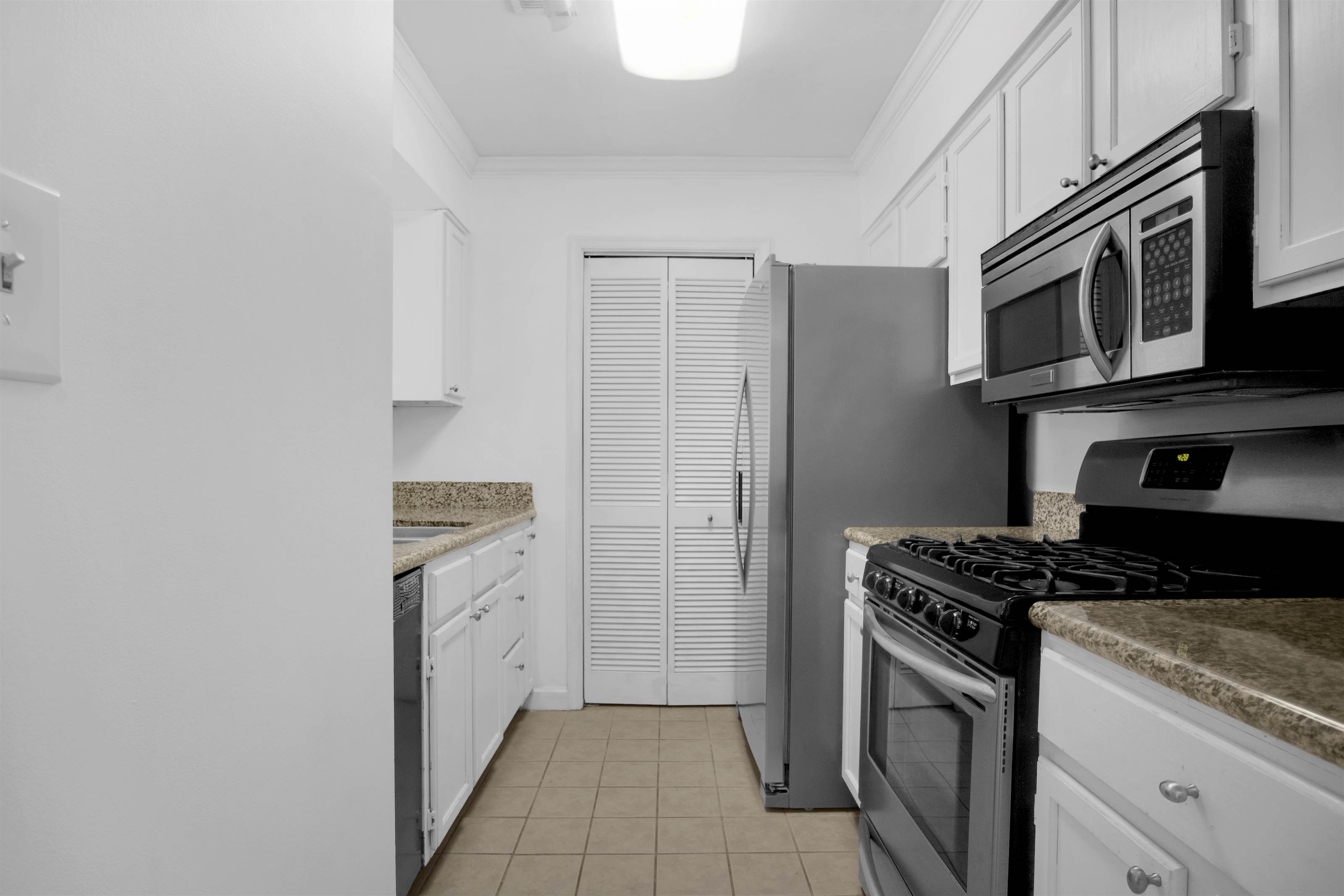 111 High Street, Portsmouth, VA 23704