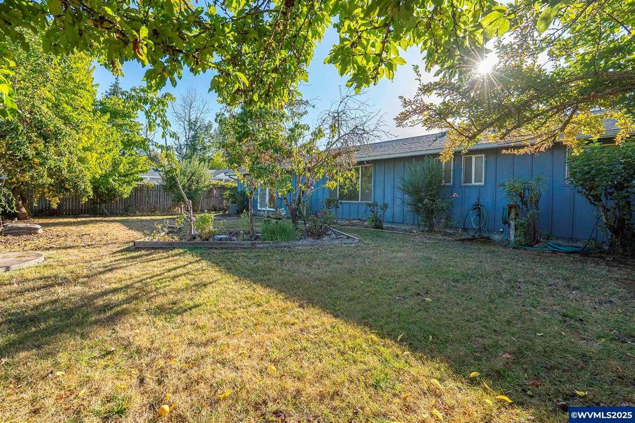 651 NE Sherwood, Corvallis, OR 97330