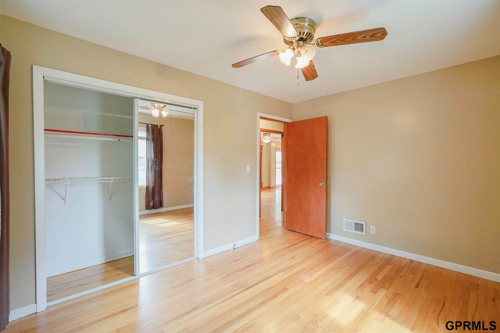 8217 Boyd Street, Omaha, NE 68134