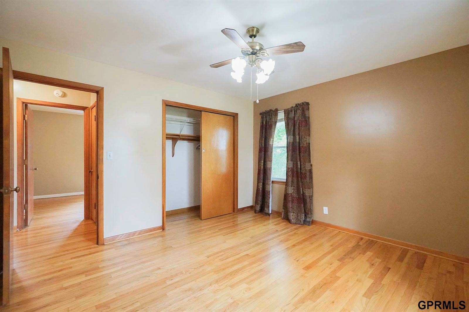 8217 Boyd Street, Omaha, NE 68134