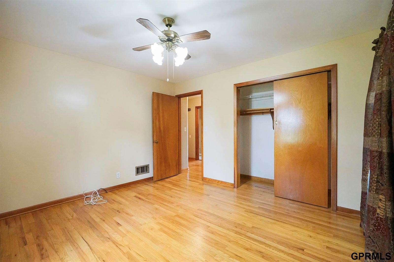 8217 Boyd Street, Omaha, NE 68134