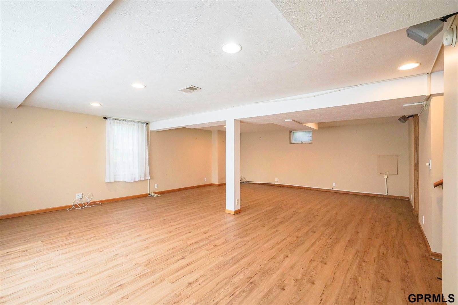 8217 Boyd Street, Omaha, NE 68134