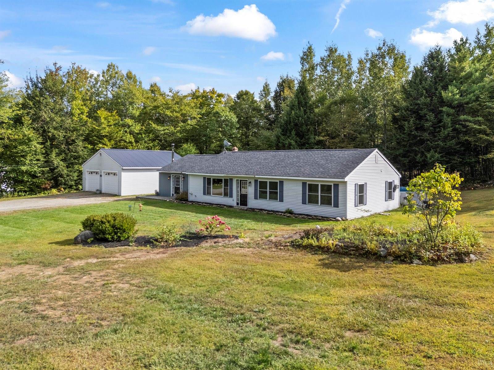 16 Chantal Drive, Sidney, ME 04330