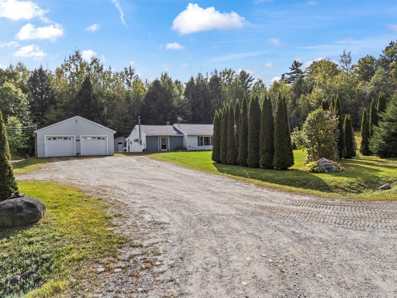 16 Chantal Drive, Sidney, ME 04330
