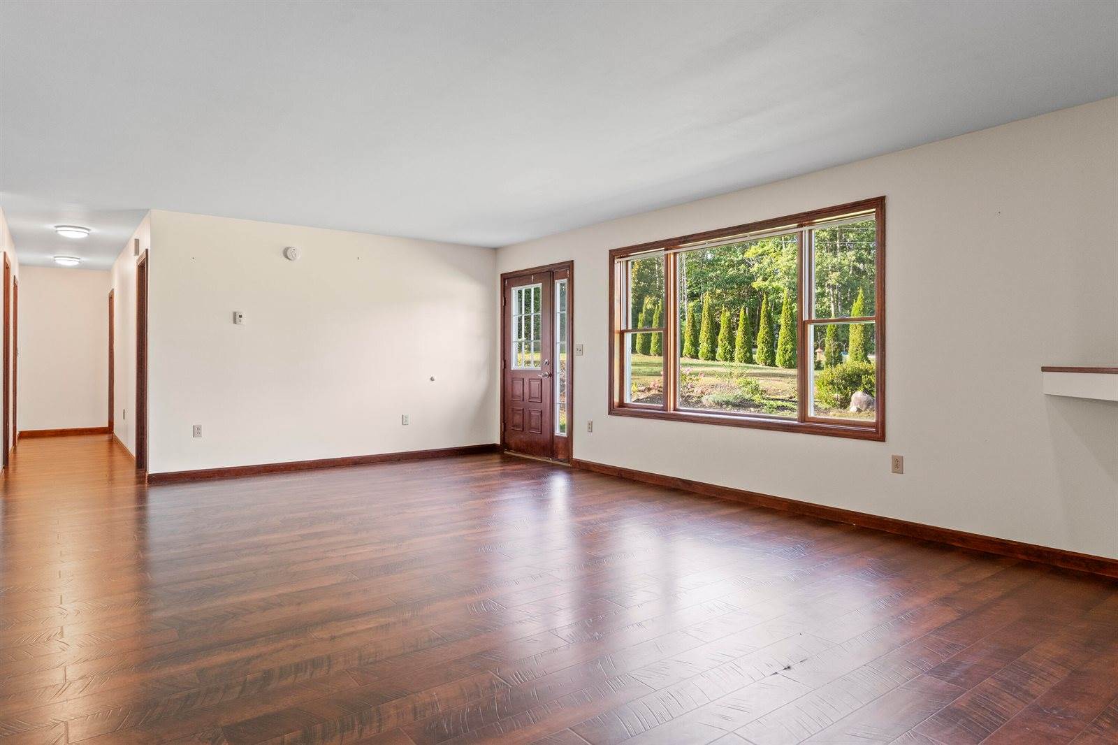 16 Chantal Drive, Sidney, ME 04330