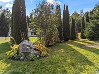 16 Chantal Drive, Sidney, ME 04330