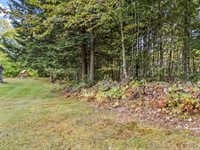 16 Chantal Drive, Sidney, ME 04330
