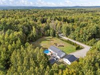 16 Chantal Drive, Sidney, ME 04330