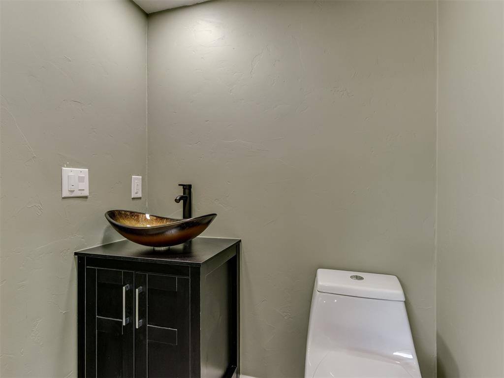 11605 Kings Circle, Oklahoma City, OK 73162