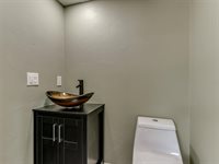 11605 Kings Circle, Oklahoma City, OK 73162