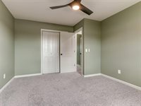 11605 Kings Circle, Oklahoma City, OK 73162