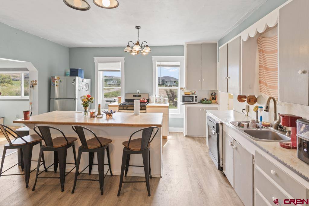 65536 Solar Road, Montrose, CO 81403