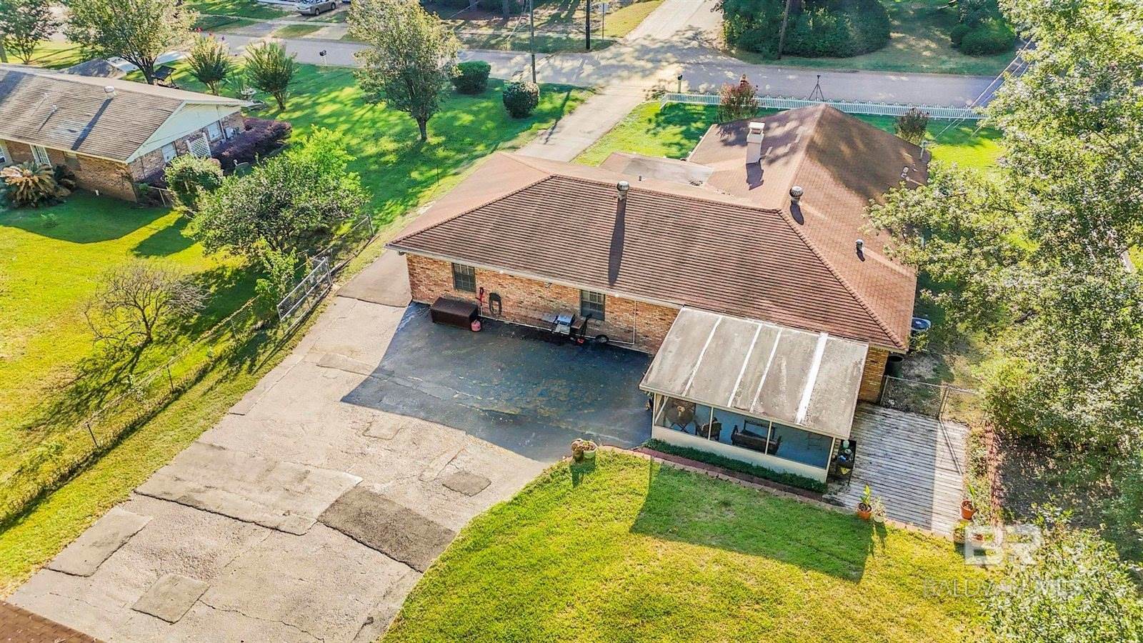 2573 East Road, Mobile, AL 36693