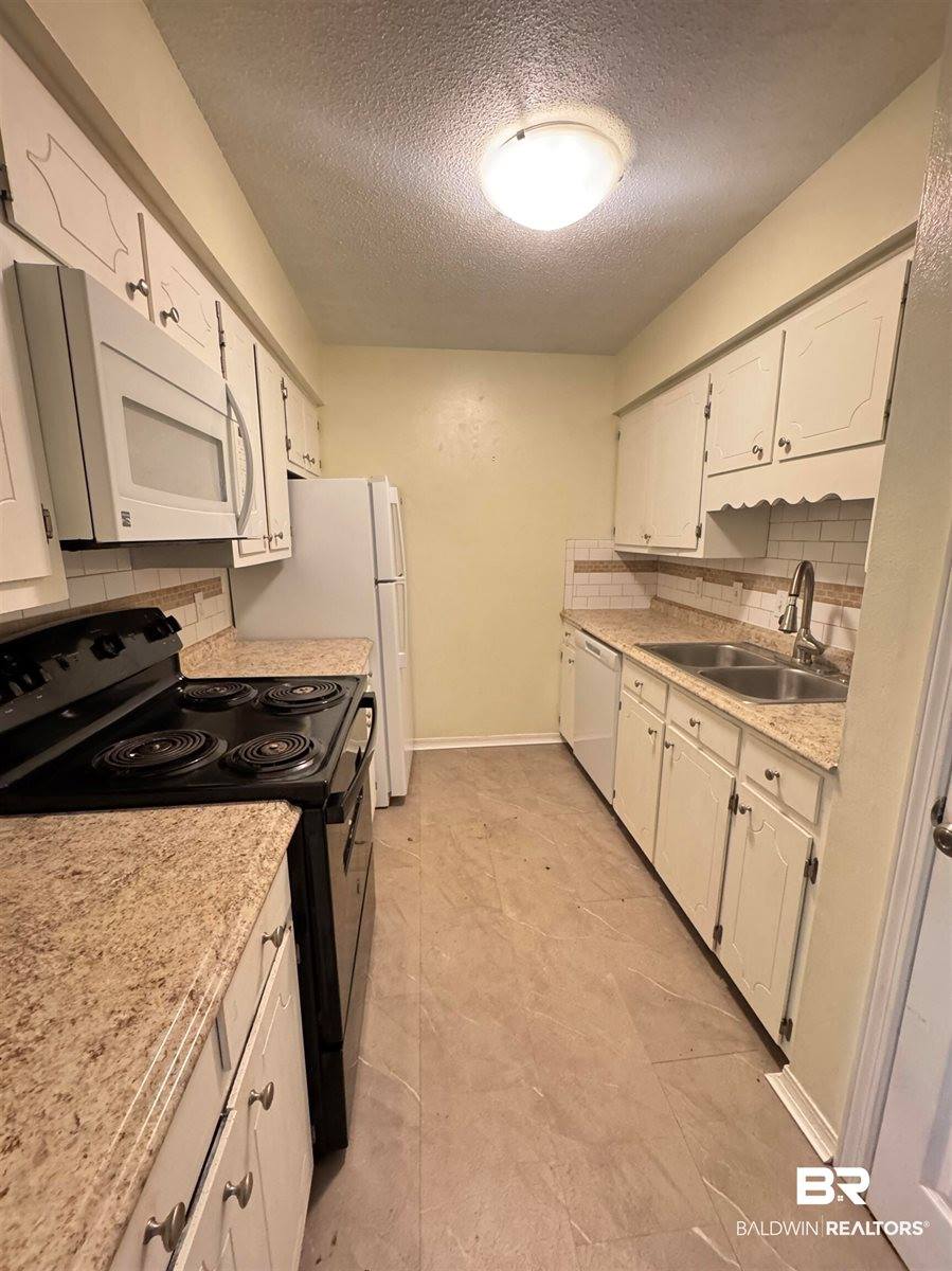 110 5th Street, Daphne, AL 36526