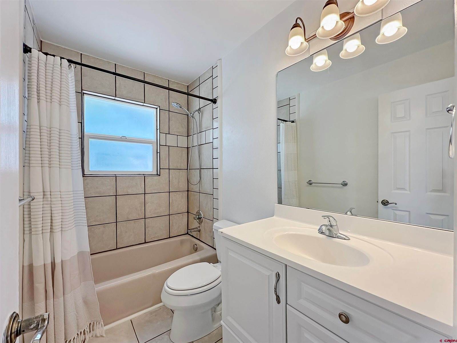 1413 Chatam, Montrose, CO 81401