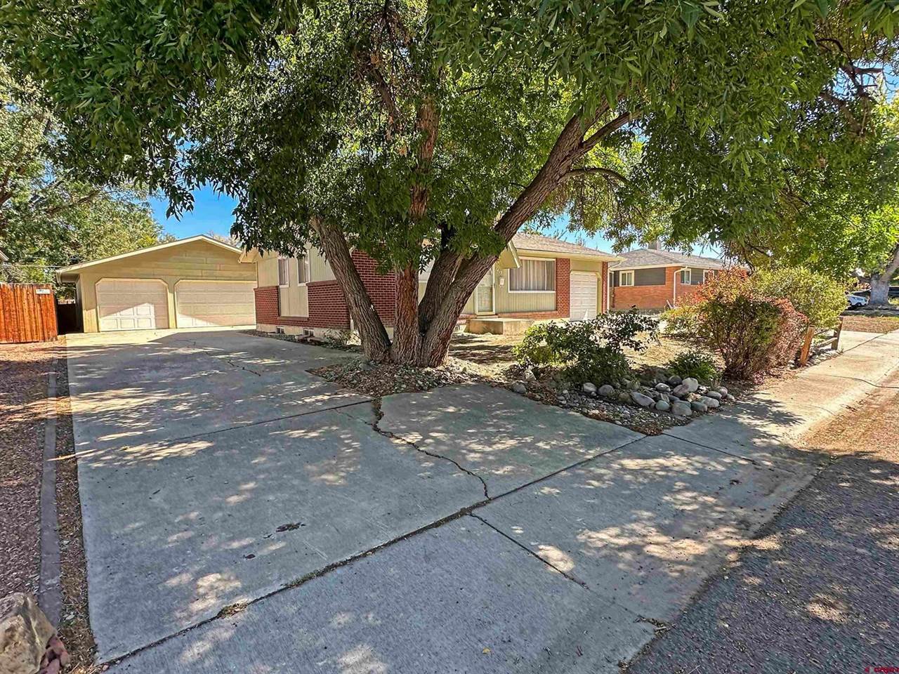 1413 Chatam, Montrose, CO 81401