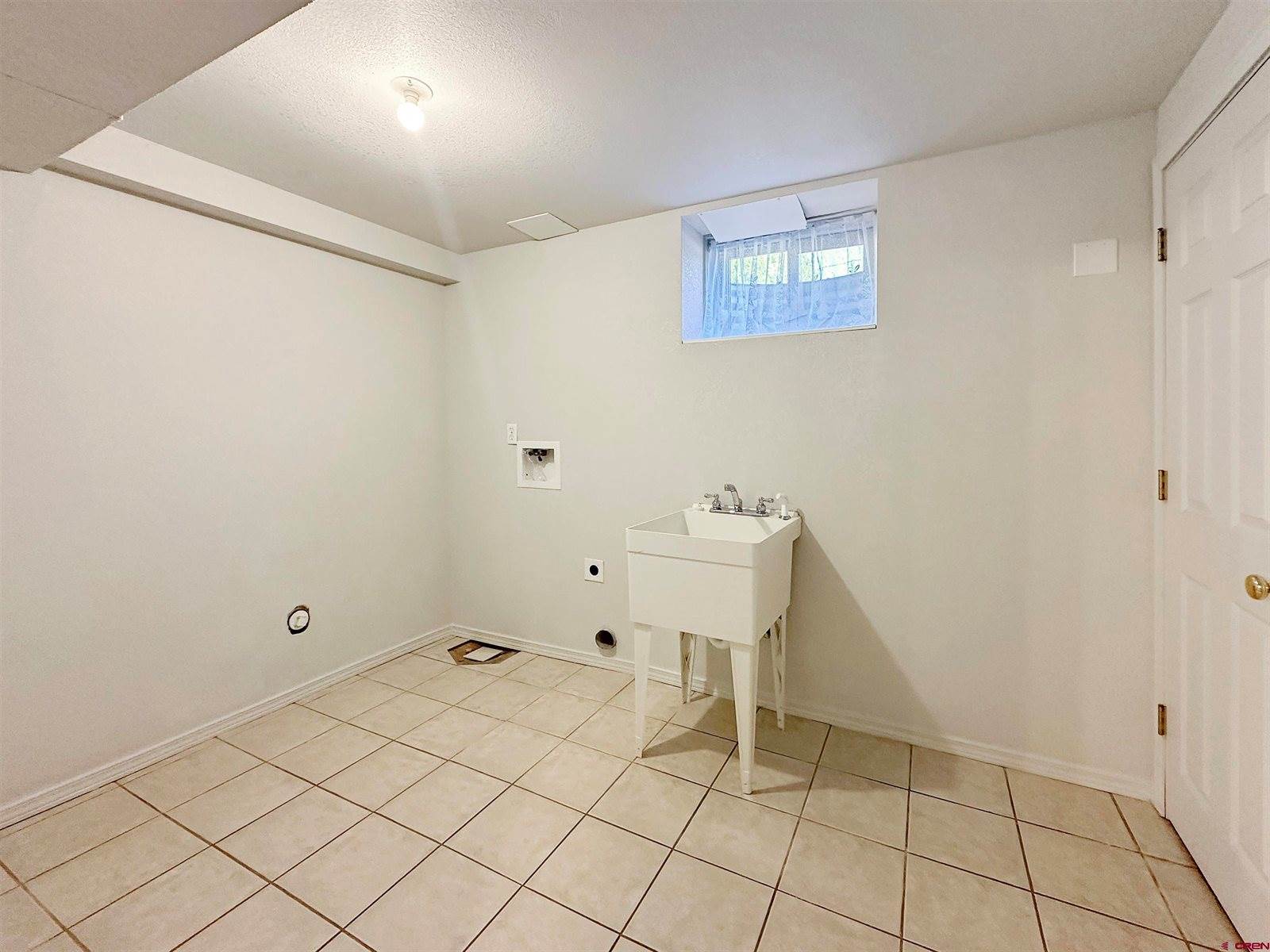 1413 Chatam, Montrose, CO 81401