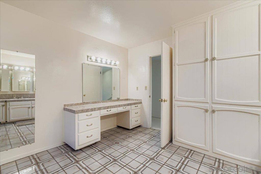 5873 Madra Ave, San Diego, CA 92120