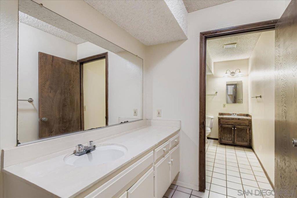 5873 Madra Ave, San Diego, CA 92120