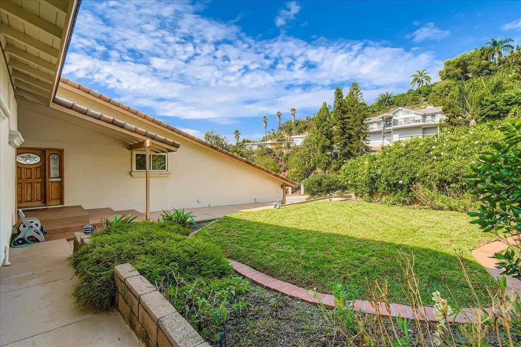 5873 Madra Ave, San Diego, CA 92120