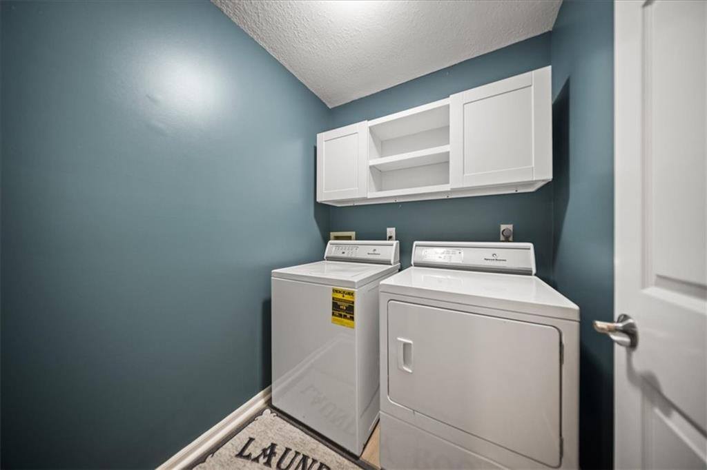 12585 Broadmoor Street, Overland Park, KS 66209