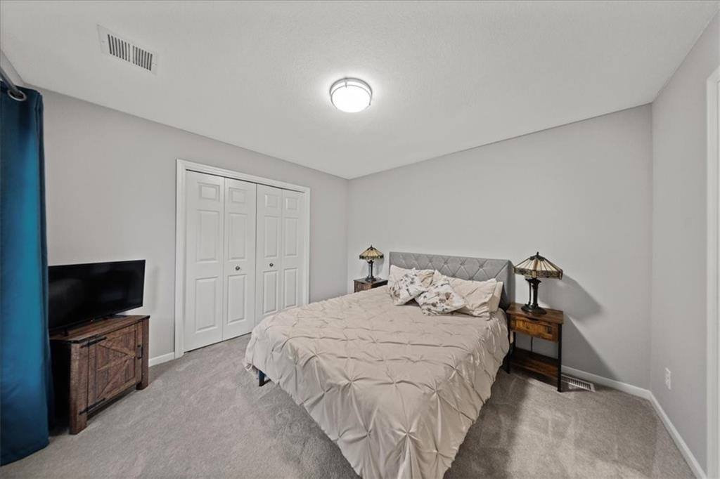 12585 Broadmoor Street, Overland Park, KS 66209