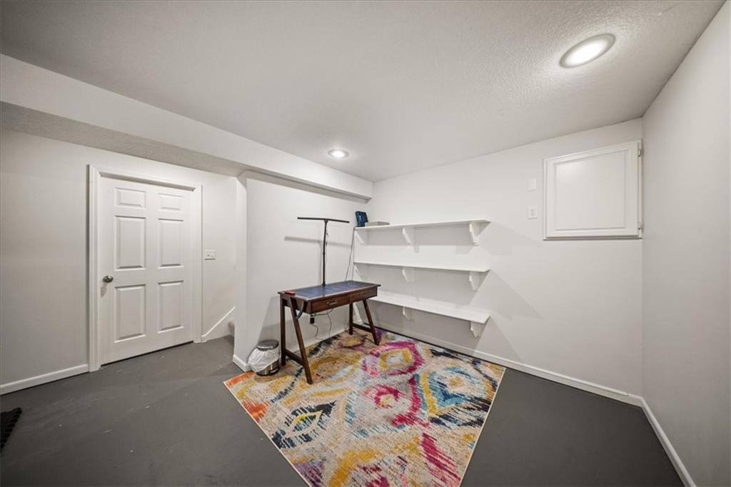 12585 Broadmoor Street, Overland Park, KS 66209