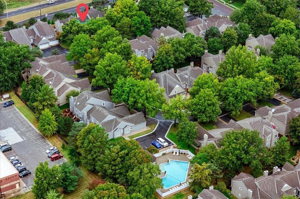 12585 Broadmoor Street, Overland Park, KS 66209