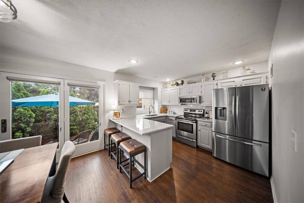 12585 Broadmoor Street, Overland Park, KS 66209