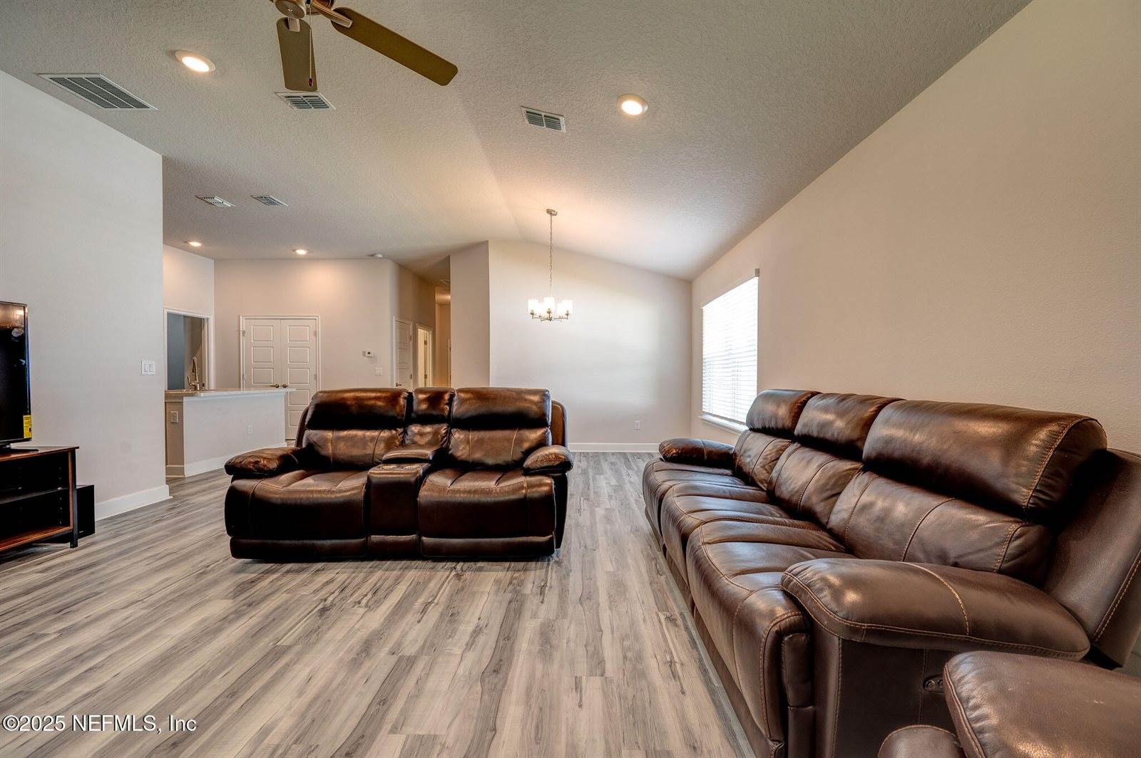 5848 Gilchrist Oaks Court, Jacksonville, FL 32219